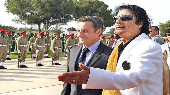 ساركوزي والقذافي في طرابلس 15 يوليو 2007